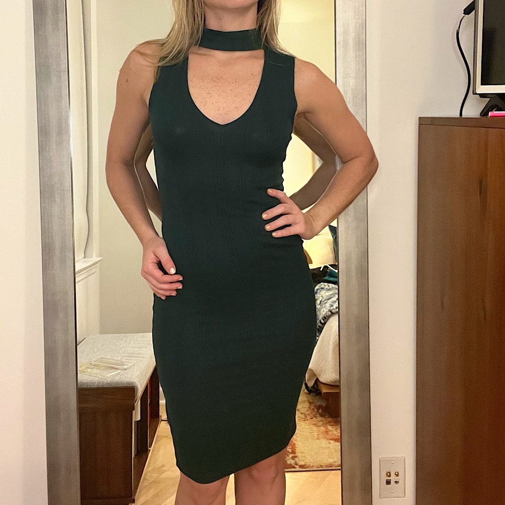 Forever21 green knee-length dress - Small